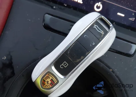 2022 Porsche Taycan Cross Turismo 4 z USA, uszkodzony, nr VIN WP0BA2Y14NSA67424